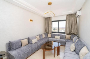 Élégant appartement proche de la mer, du TGV et de Tanger city center